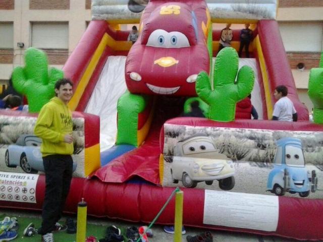 hinchables y atracciones